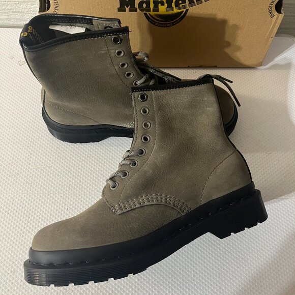 DR. MARTENS 1460 PASCAL MILLED NUBUCK LEATHER BOOTS MSRP$190  display picture 1